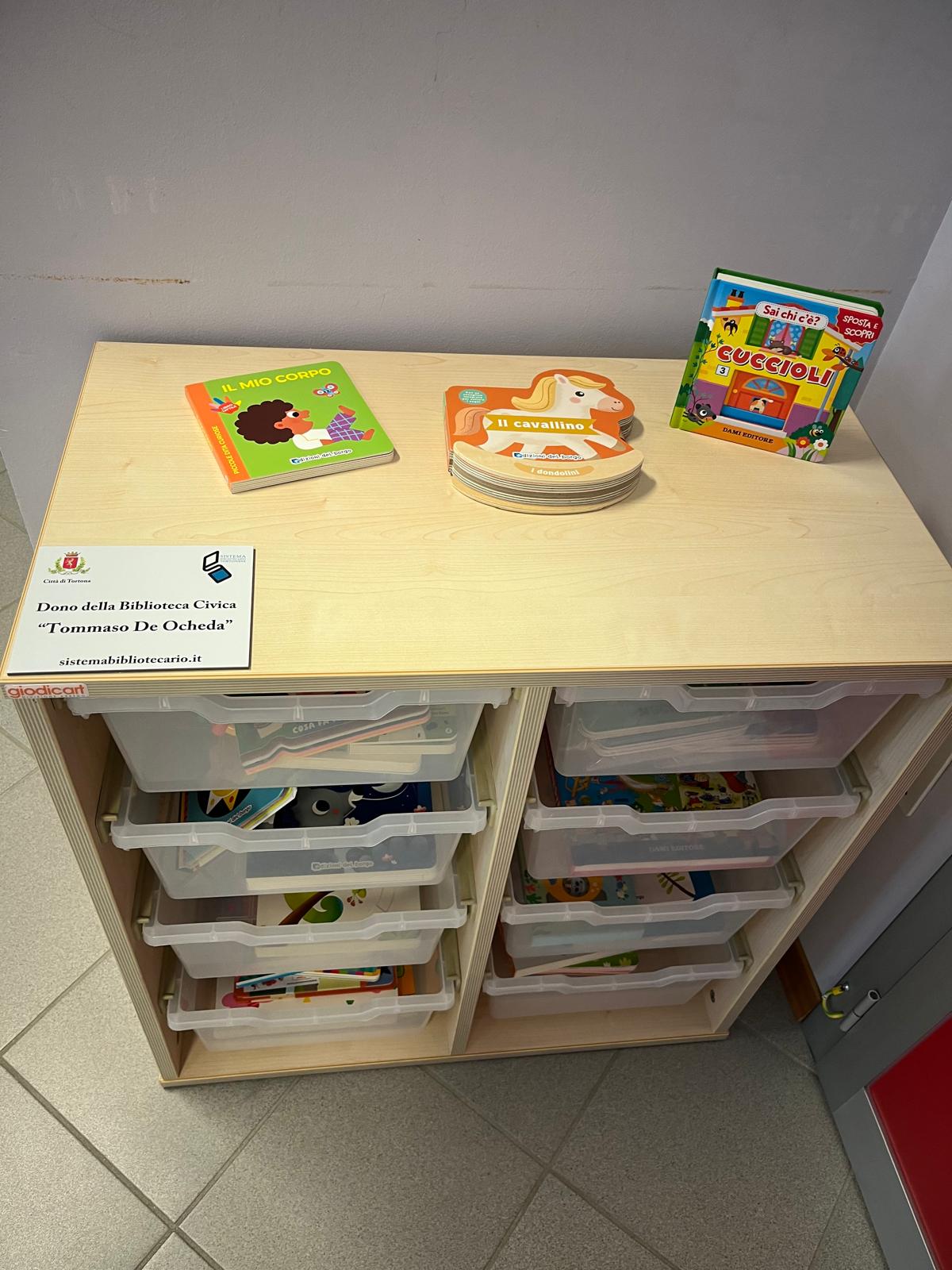 Libri al Consultorio di Tortona -fotografia